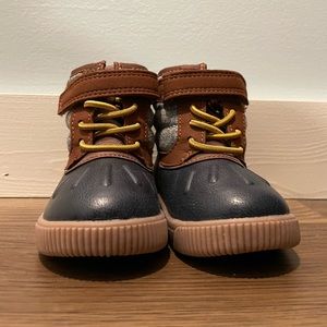 Carter’s Winter Boot size 6